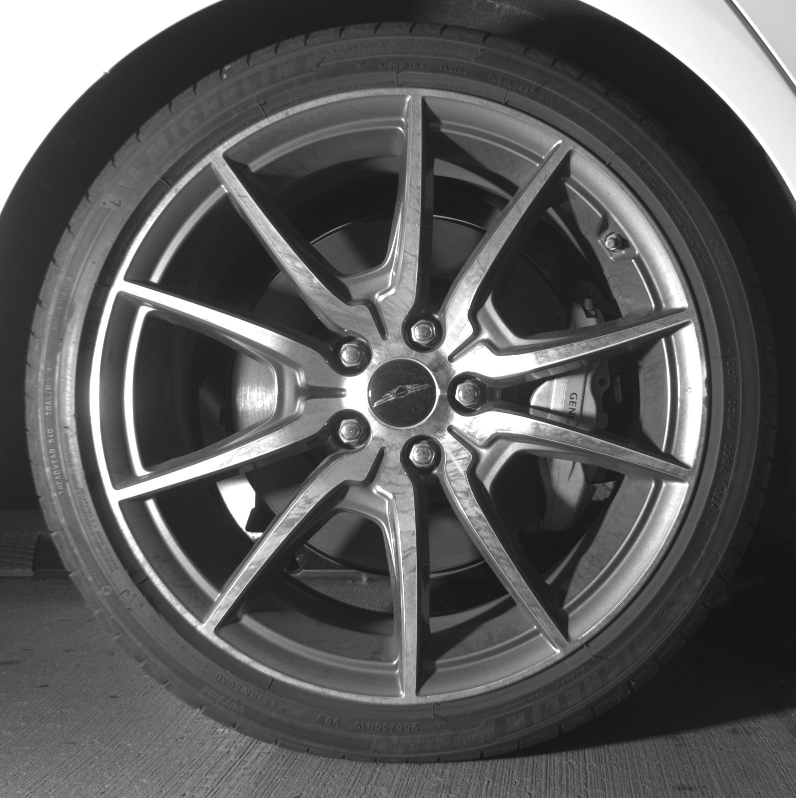 Thumbnail: 2025 Genesis G70 - 12