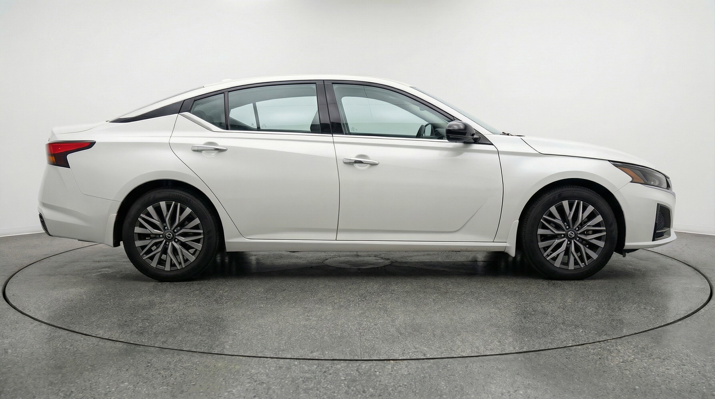 Thumbnail: 2025 Nissan Altima - 11