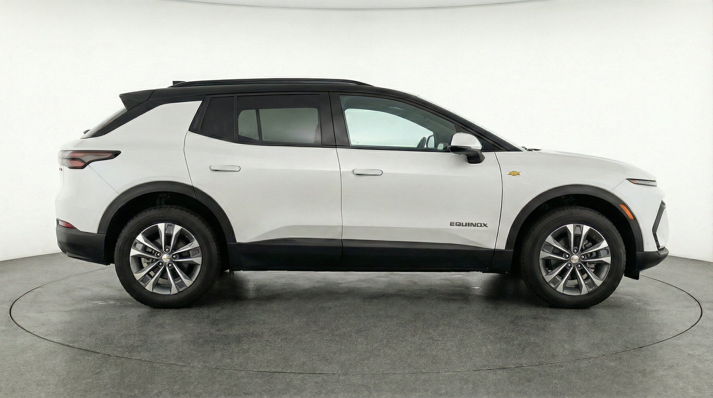Thumbnail: 2025 Chevrolet Equinox - 11