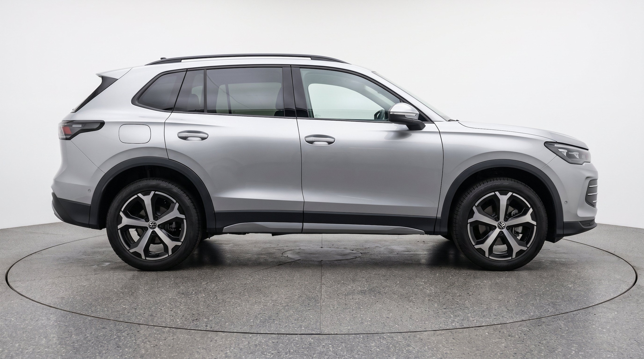 Thumbnail: 2026 Volkswagen Tiguan - 11