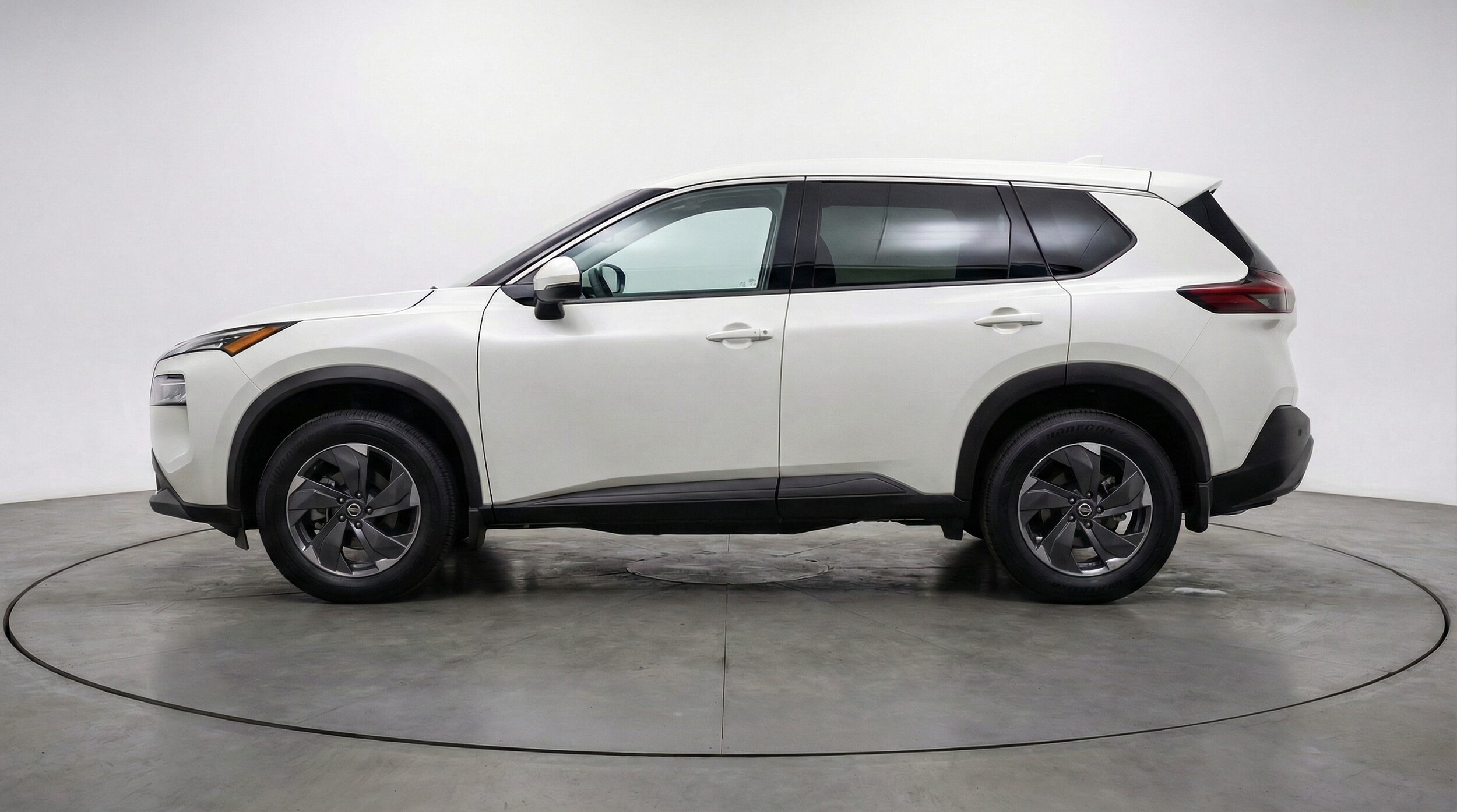 Thumbnail: 2025 Nissan Rogue - 4