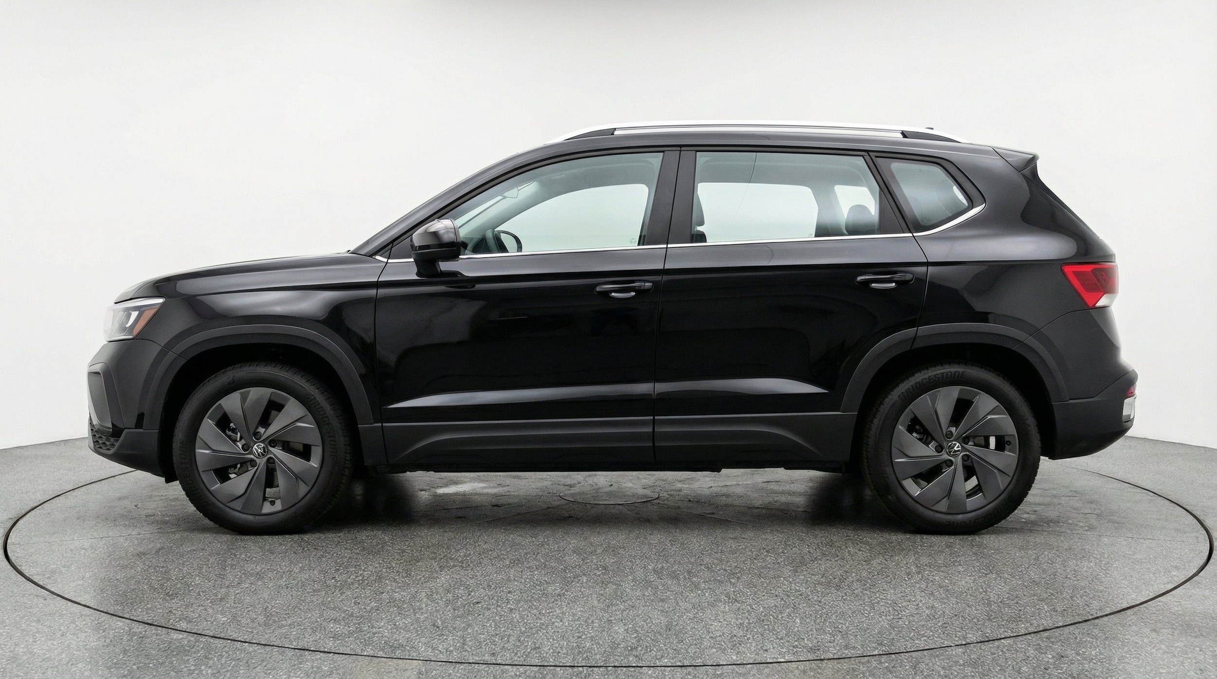 Thumbnail: 2026 Volkswagen Taos - 5