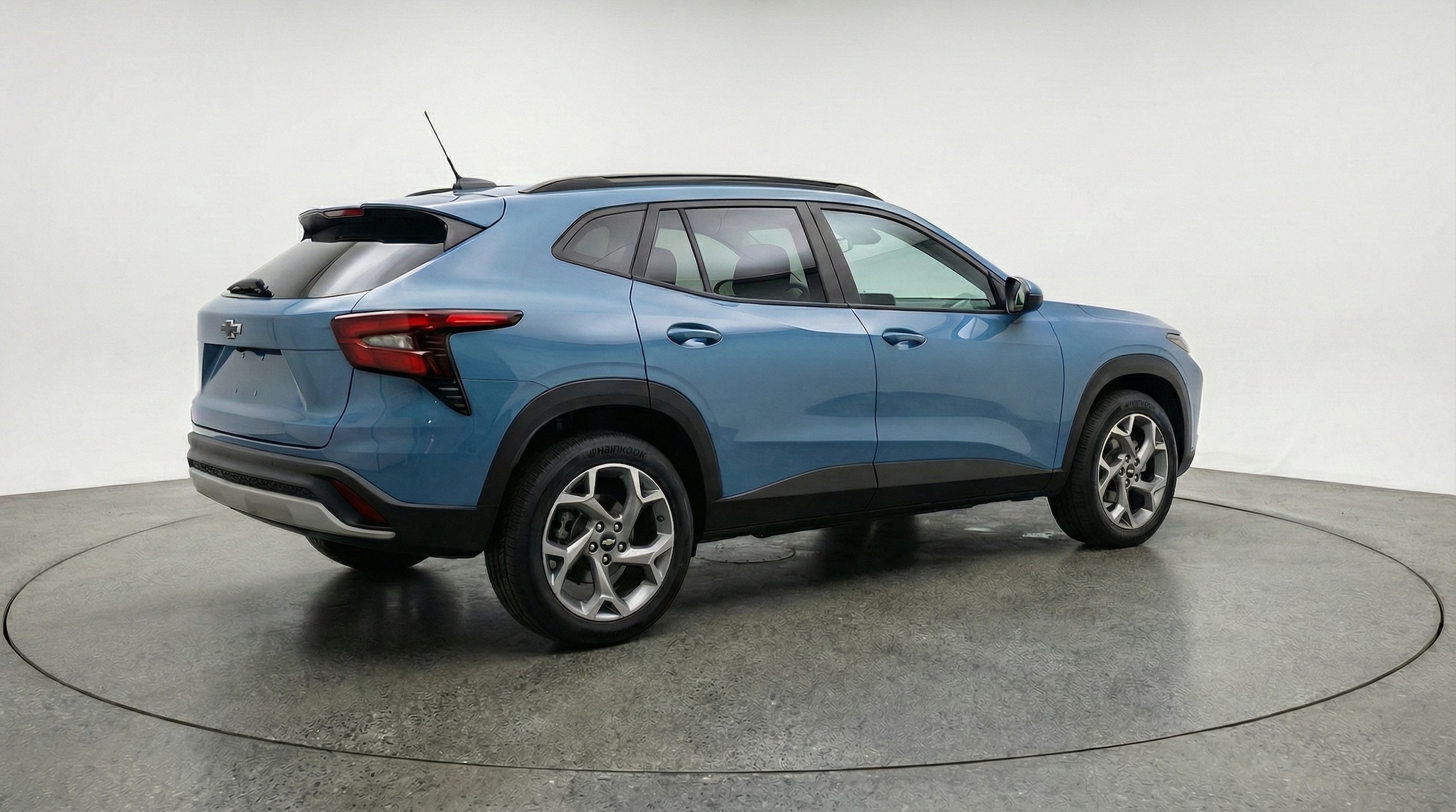 Thumbnail: 2025 Chevrolet Trax - 7