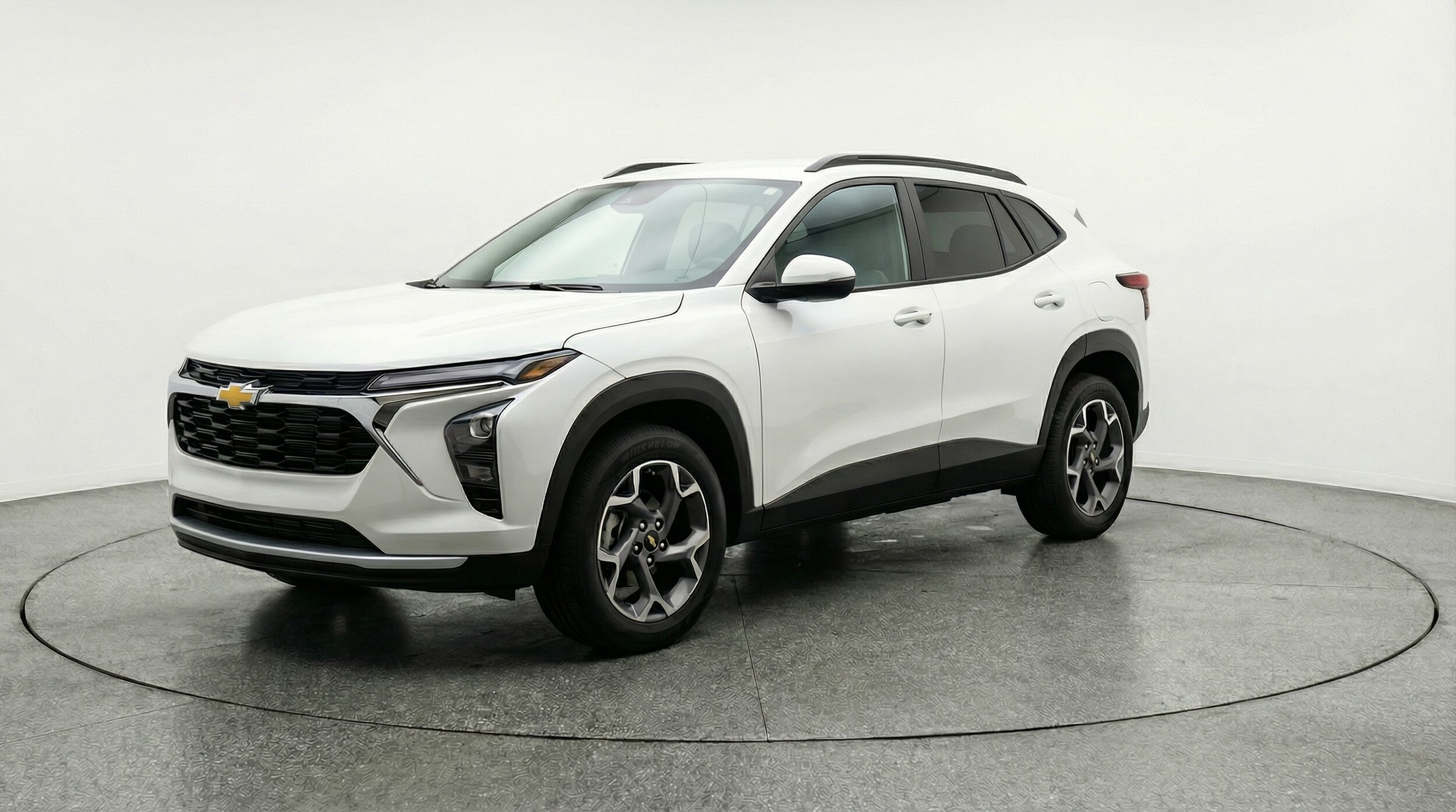 Thumbnail: 2025 Chevrolet Trax - 3