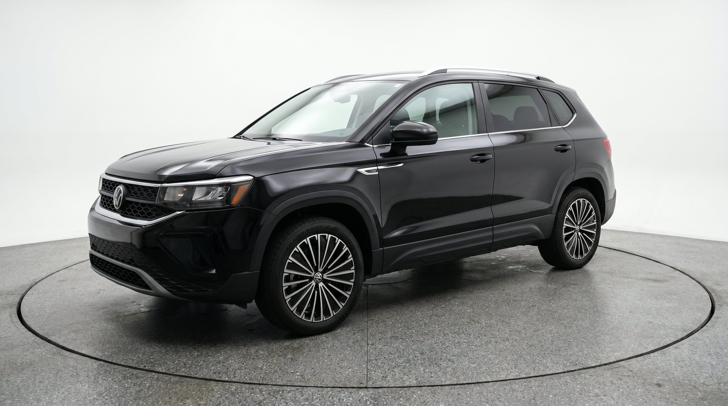Thumbnail: 2026 Volkswagen Taos - 3
