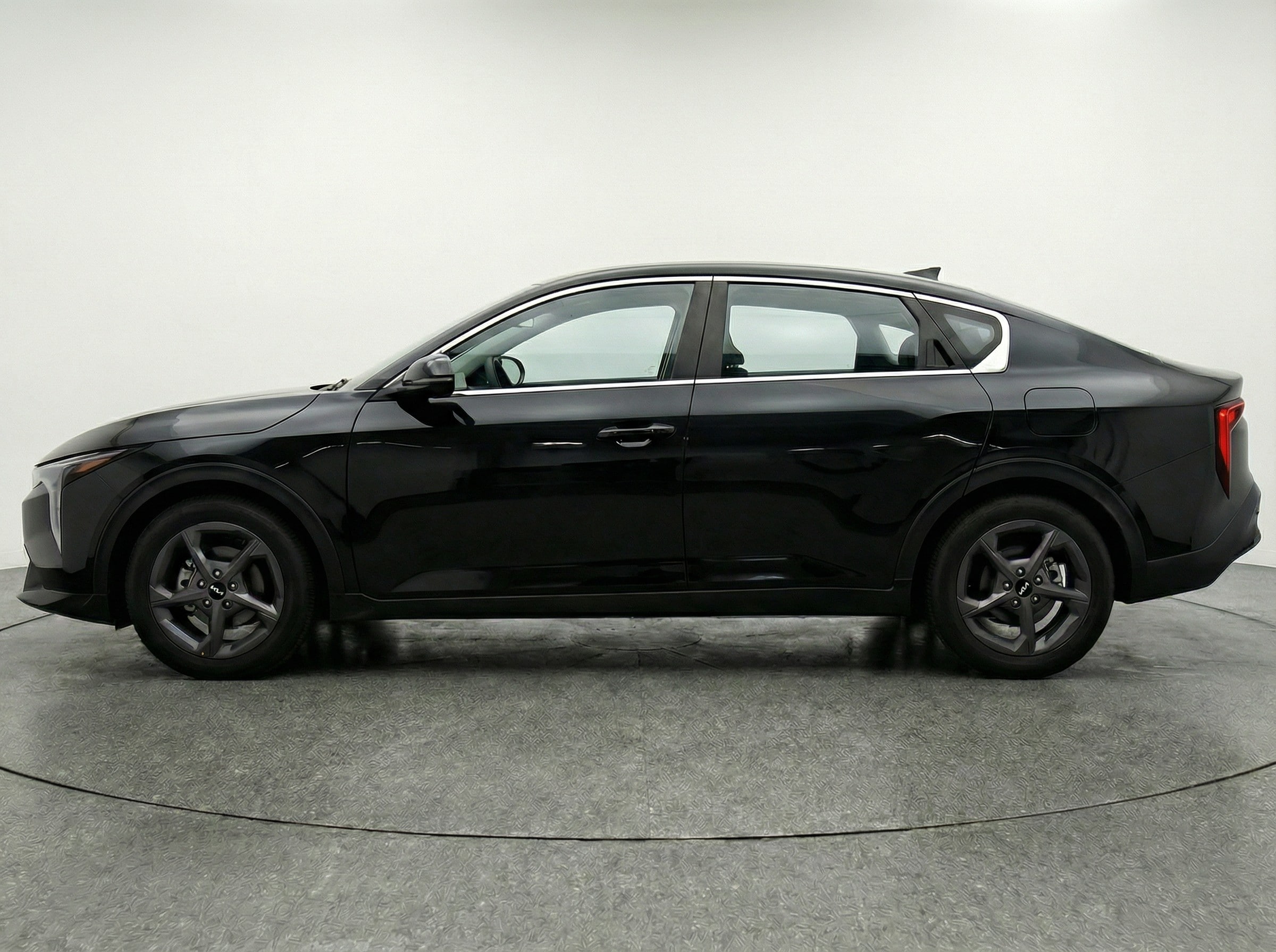 Thumbnail: 2025 Kia K4 - 4