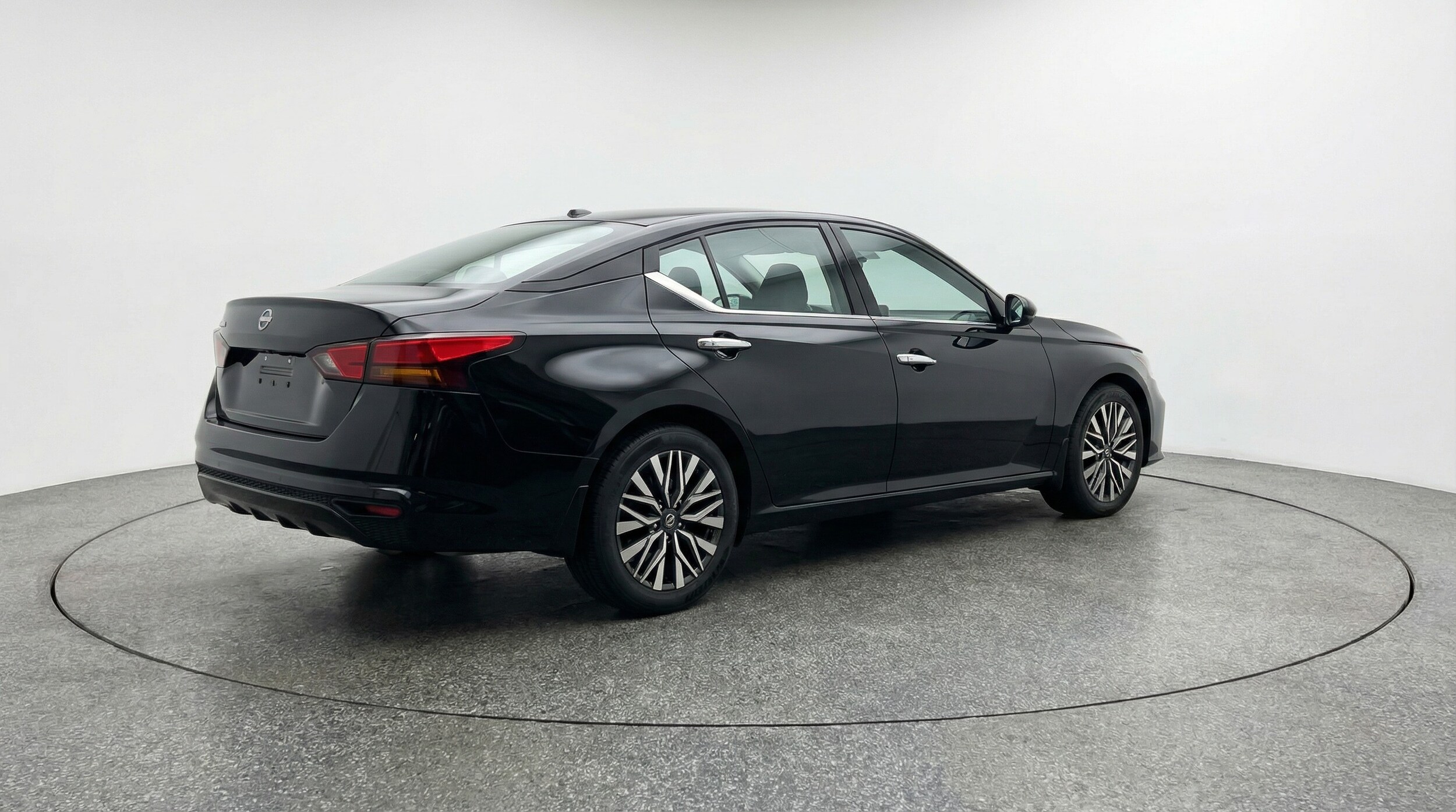 Thumbnail: 2025 Nissan Altima - 7