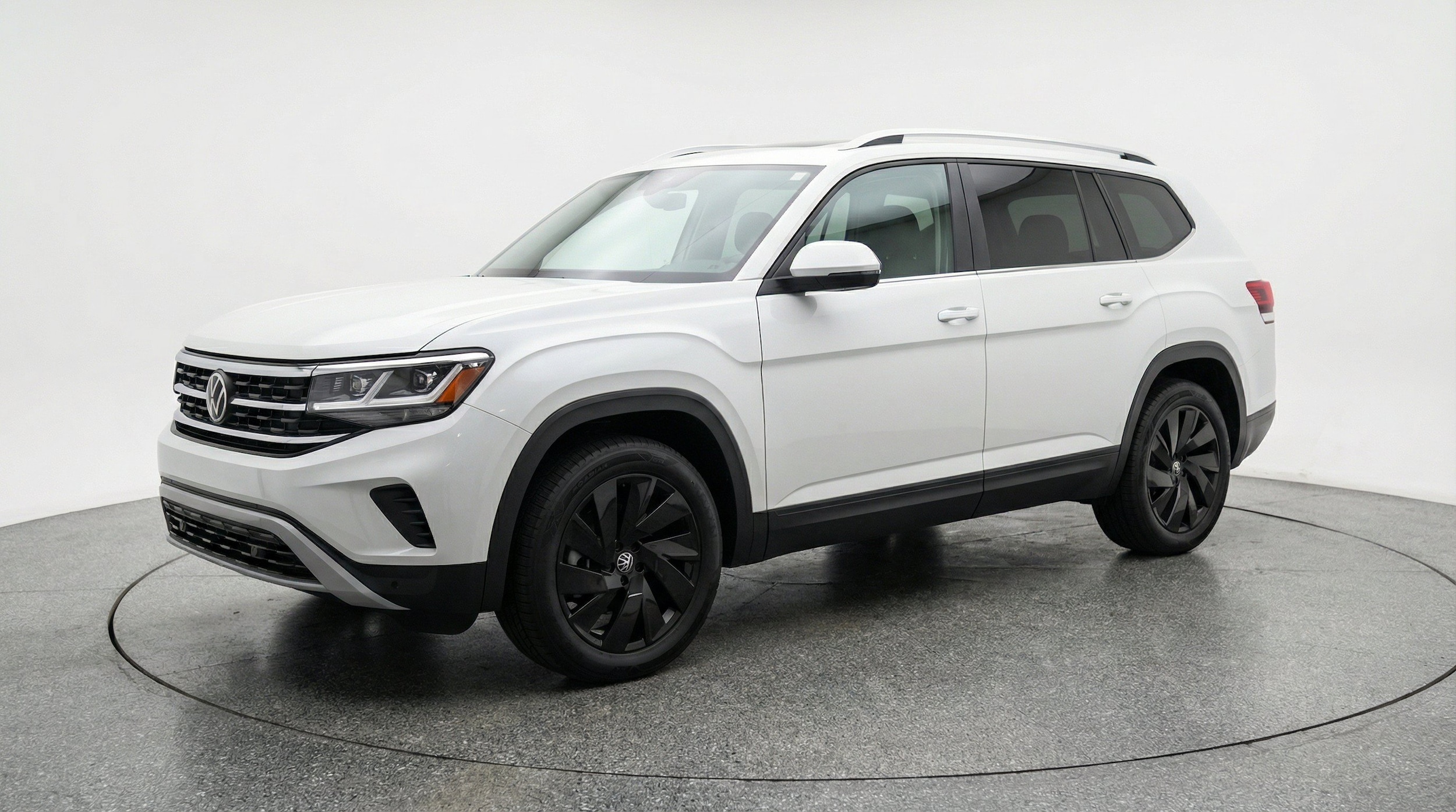 Thumbnail: 2026 Volkswagen Atlas - 3