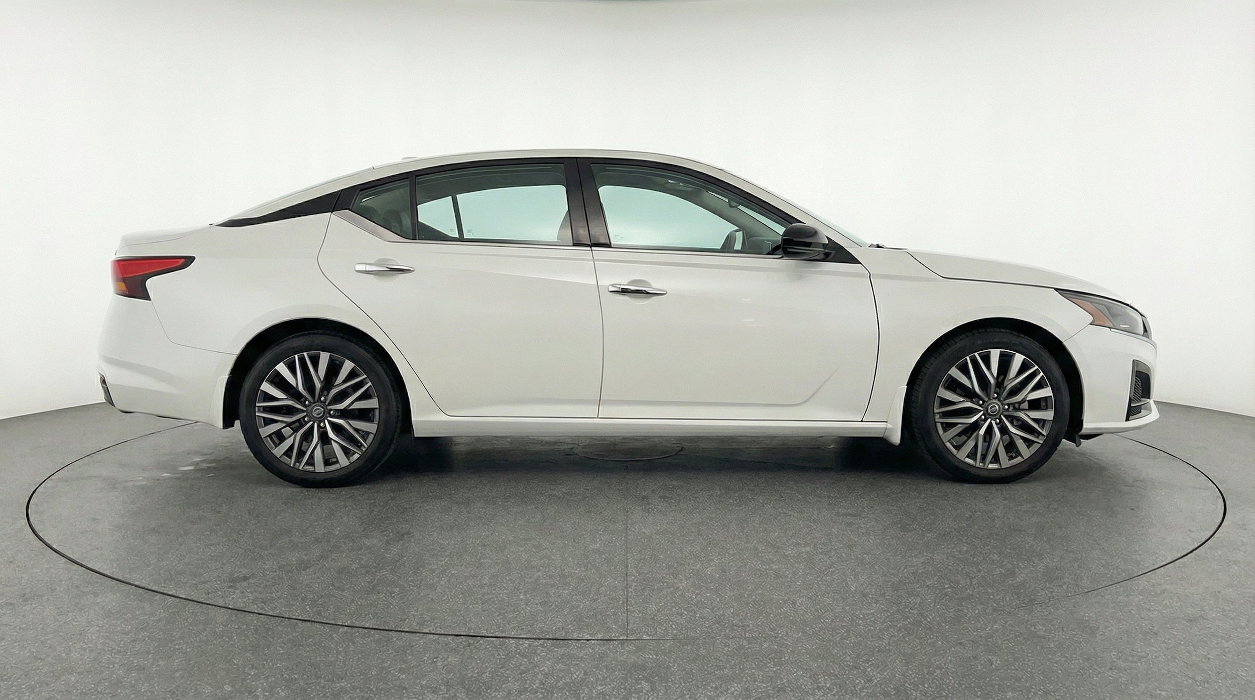Thumbnail: 2025 Nissan Altima - 11