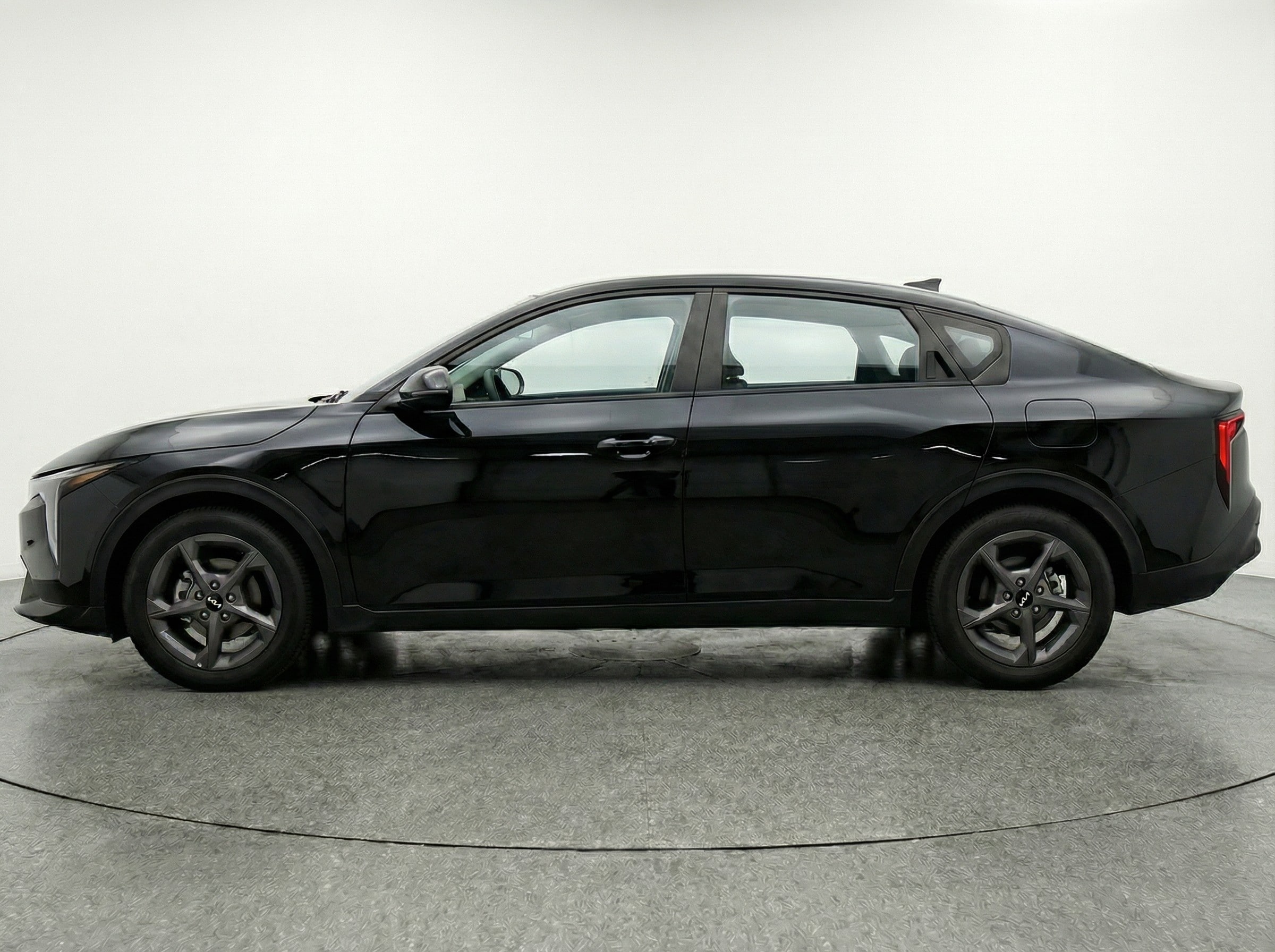Thumbnail: 2025 Kia K4 - 4