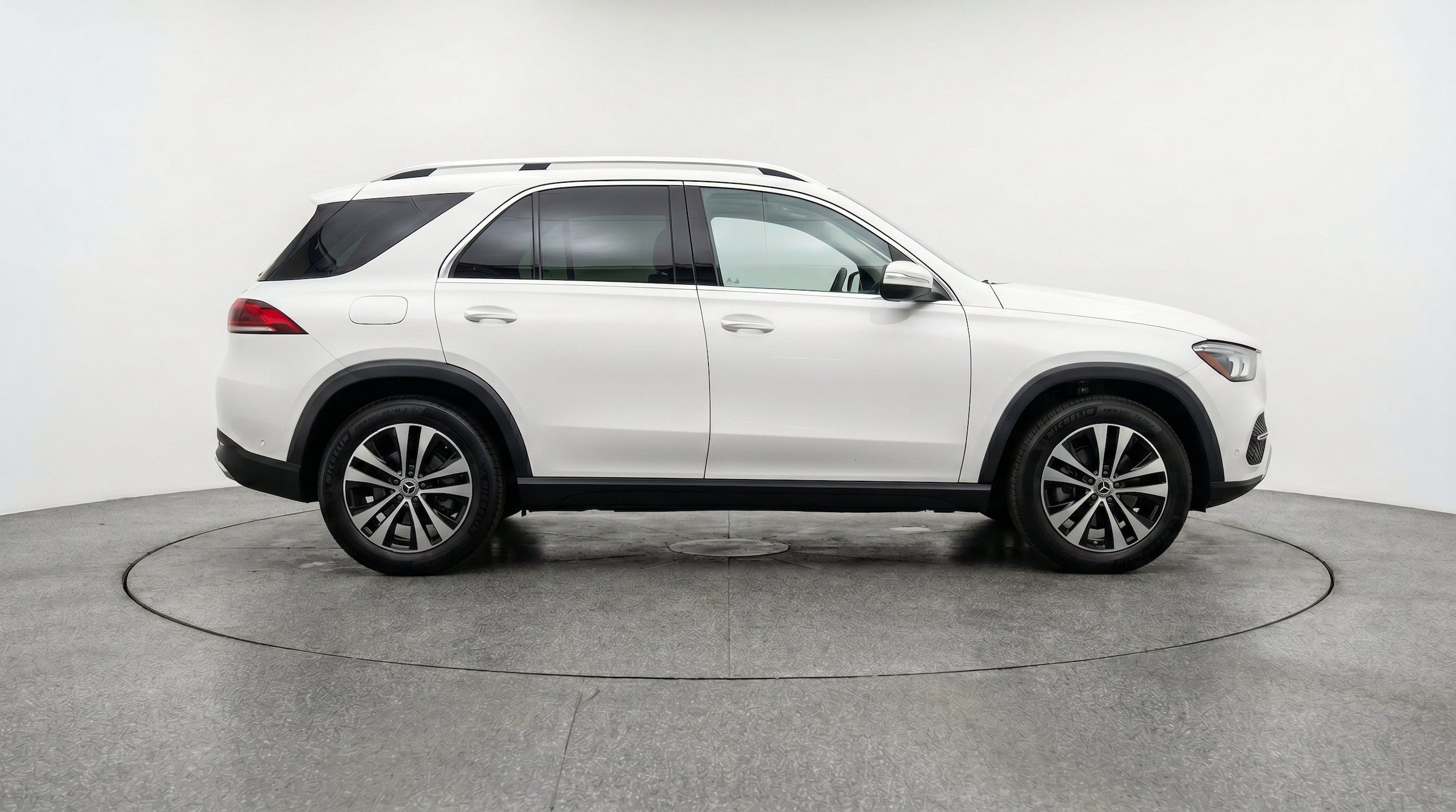 Thumbnail: 2026 Mercedes-Benz GLE - 11
