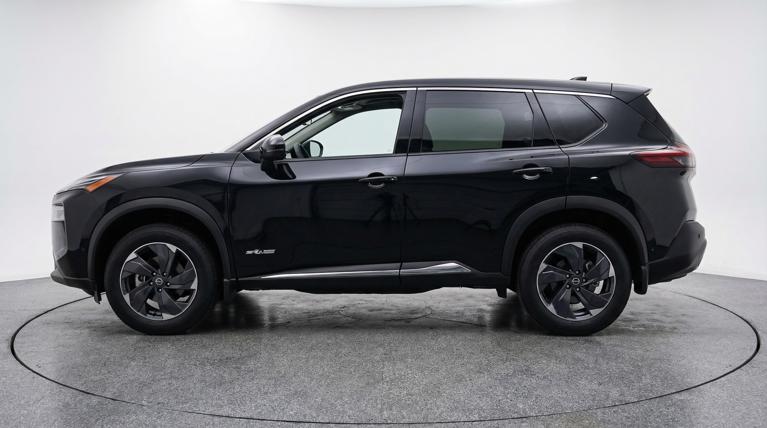 Thumbnail: 2025 Nissan Rogue - 4