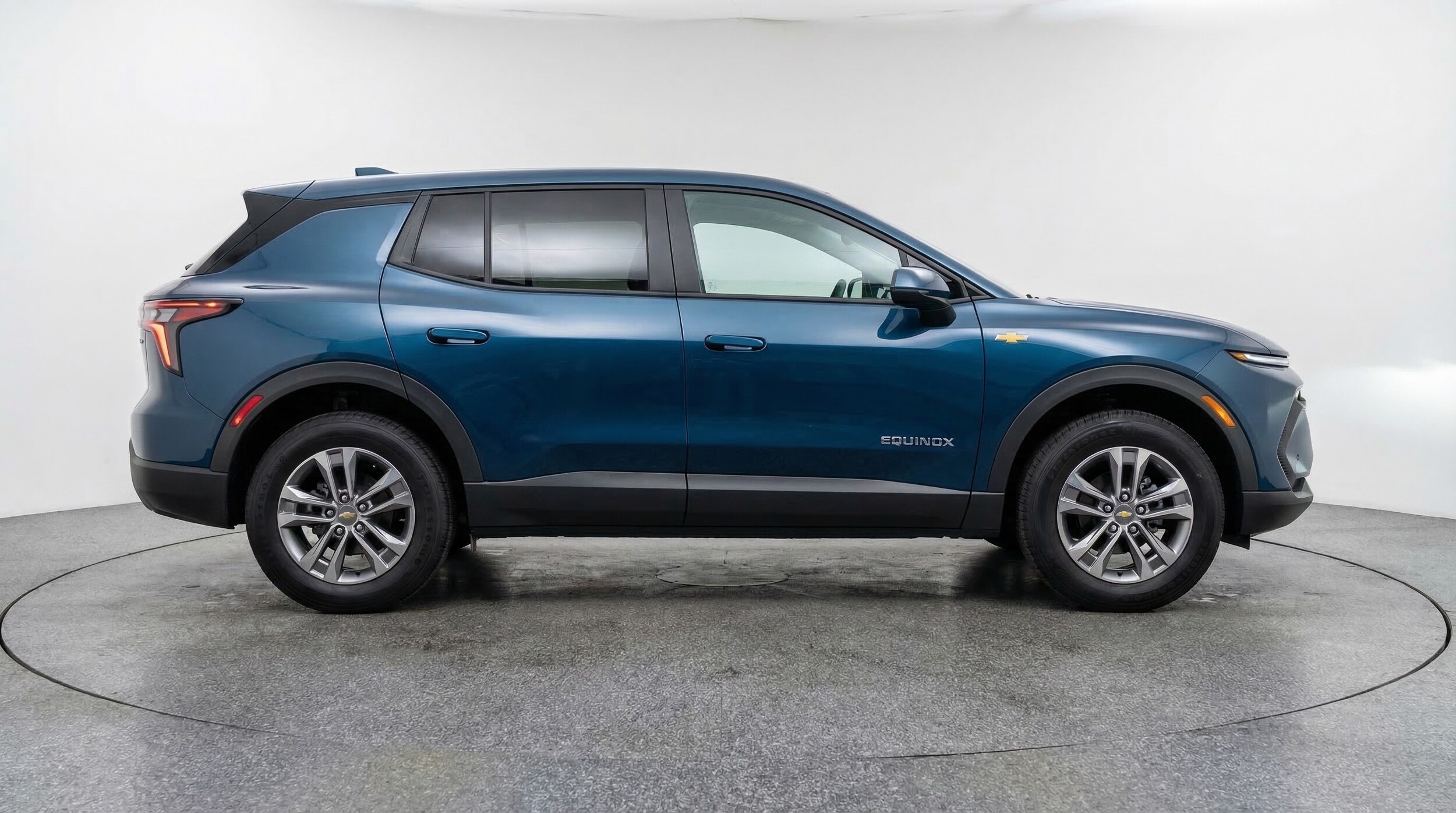 Thumbnail: 2025 Chevrolet Equinox - 8