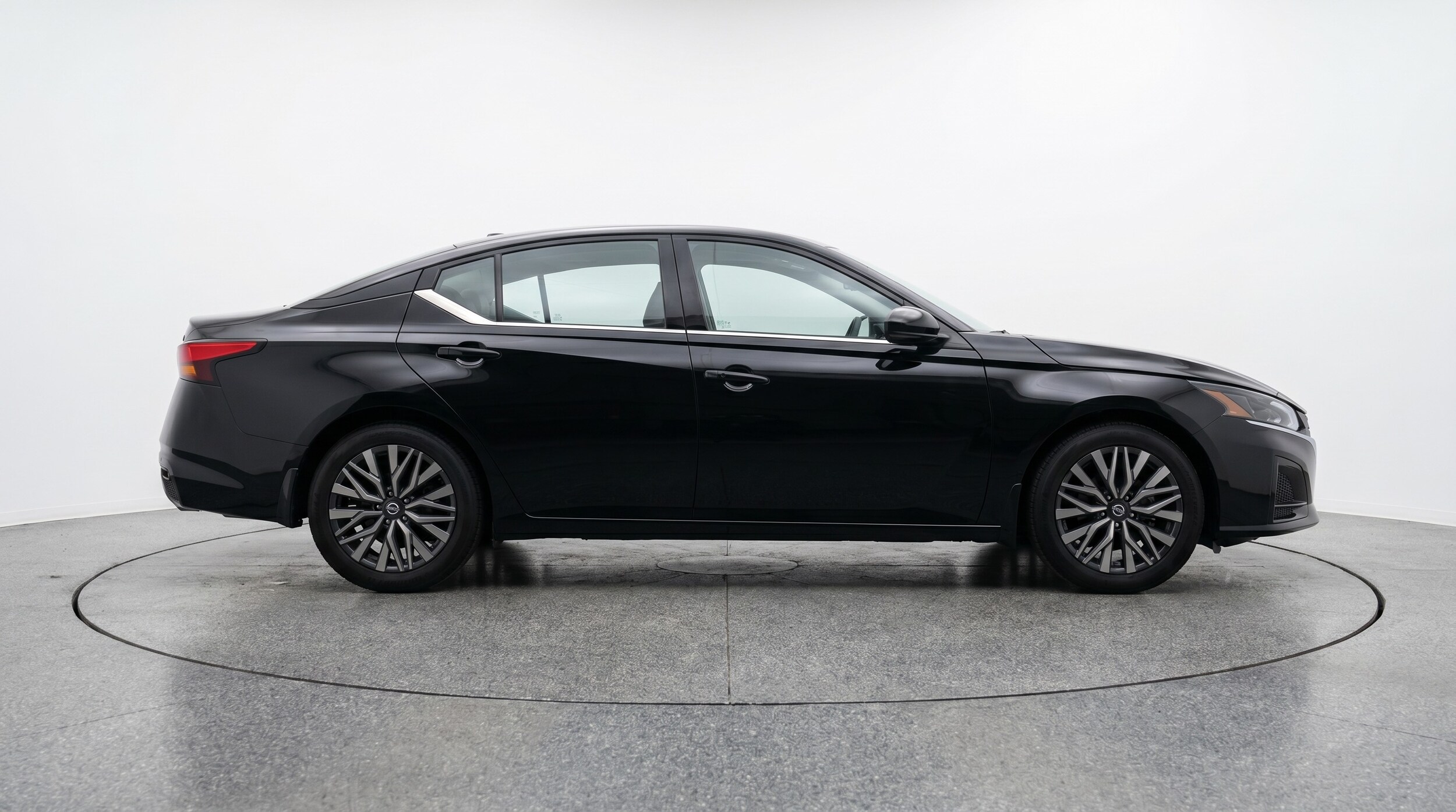 Thumbnail: 2025 Nissan Altima - 8