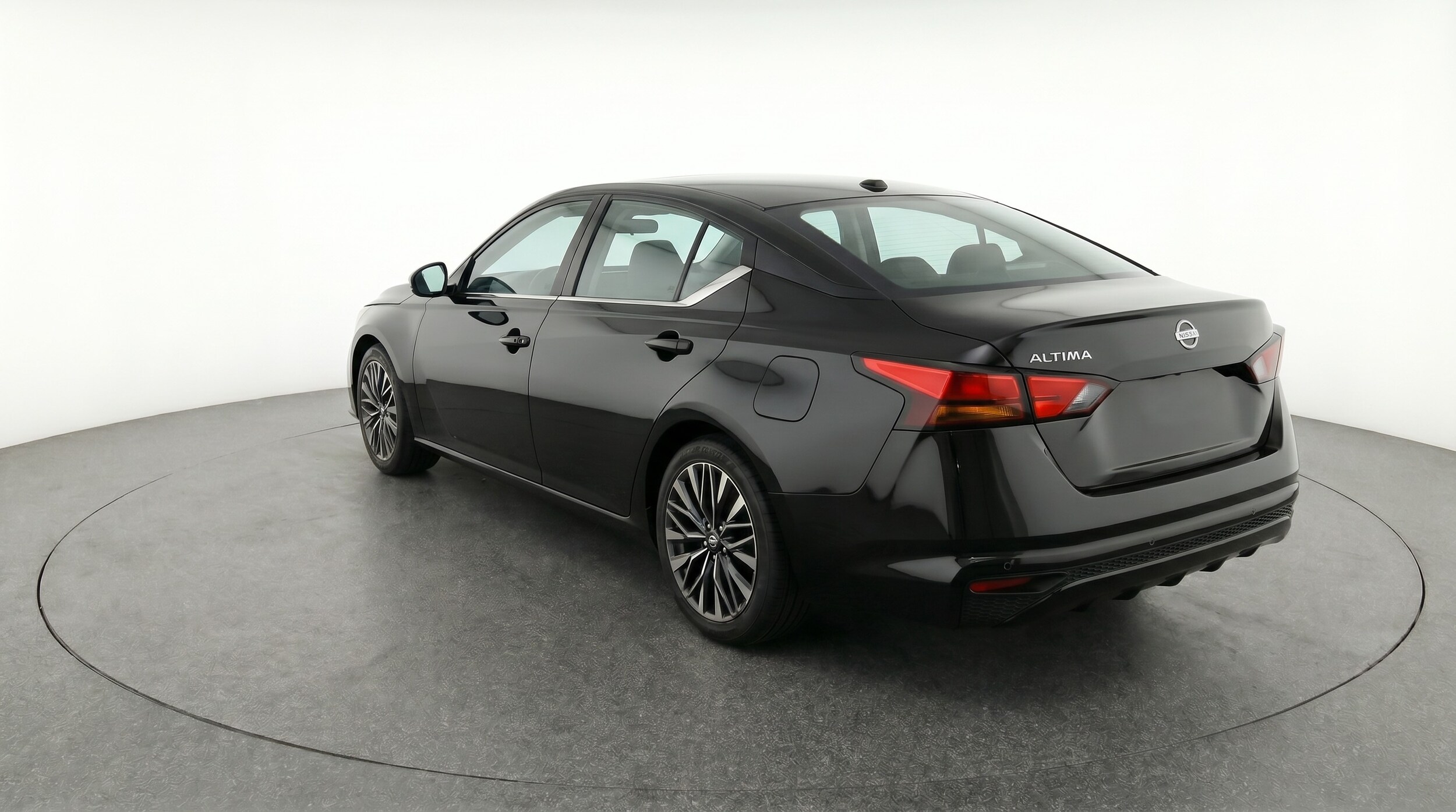 Thumbnail: 2025 Nissan Altima - 5