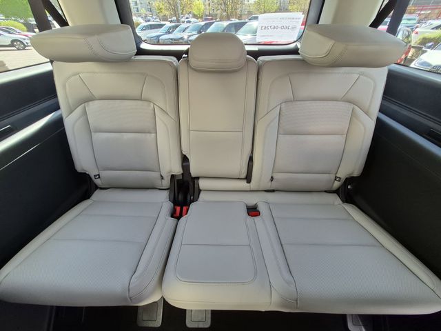 2026 Lincoln Navigator Premiere L - Photo 11
