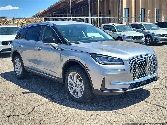 2024 Lincoln Corsair Premiere photo 4