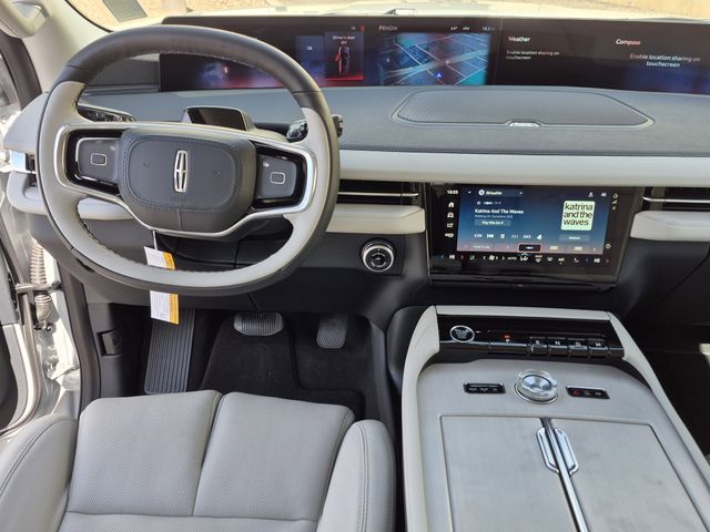 2026 Lincoln Navigator Premiere L - Photo 10