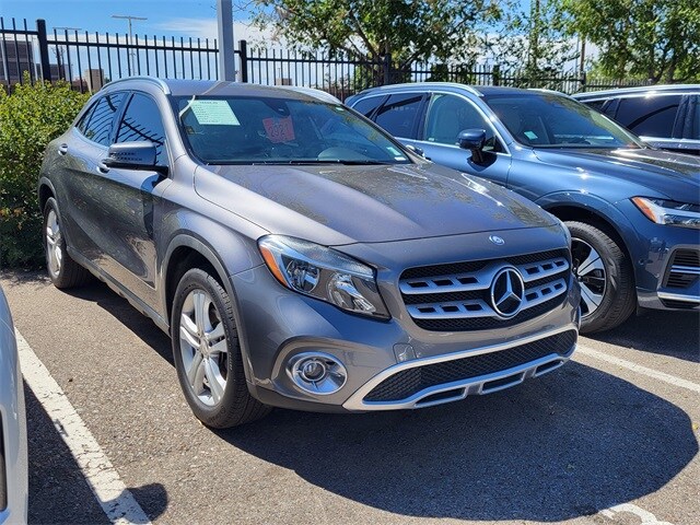 2018 Mercedes Benz GLA 250 photo 2