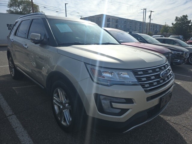 2017 Ford Explorer Limited photo 2