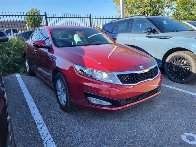 2013 Kia Optima LX photo 3