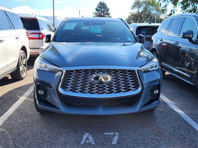 2023 Infiniti QX55 Essential photo 2