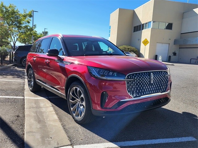 2025 Lincoln Aviator Reserve photo 2