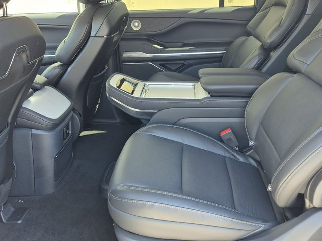 2026 Lincoln Navigator Reserve L - Photo 9