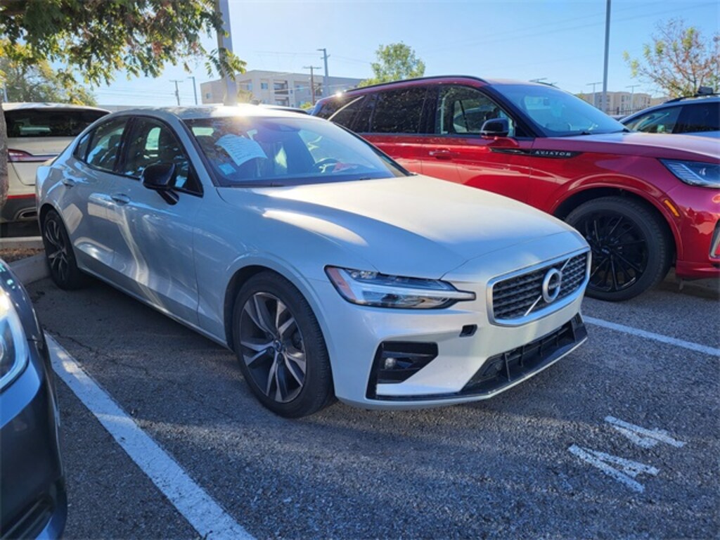 Used 2019 Volvo S60 T6 R-Design Sedan