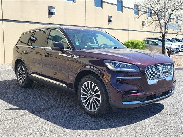 2024 Lincoln Aviator Premiere photo 4