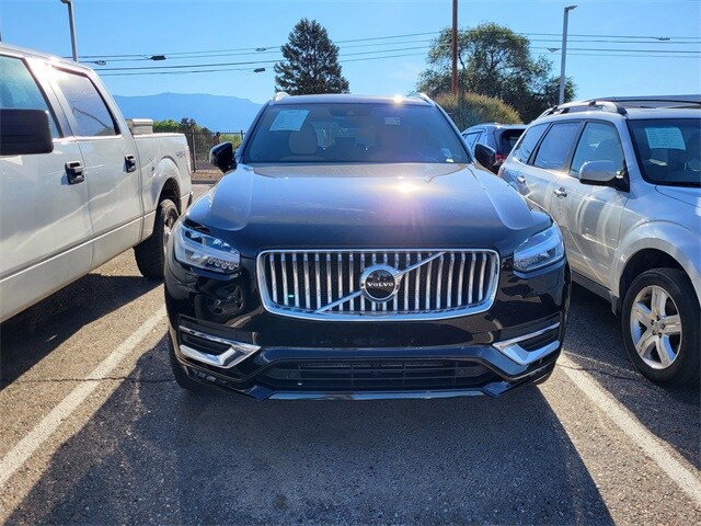 2022 Volvo XC90 T6 AWD Inscription photo 2