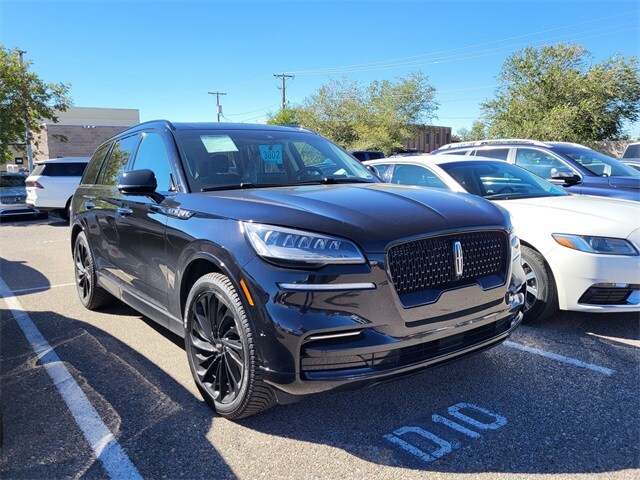 2022 Lincoln Aviator Reserve photo 3