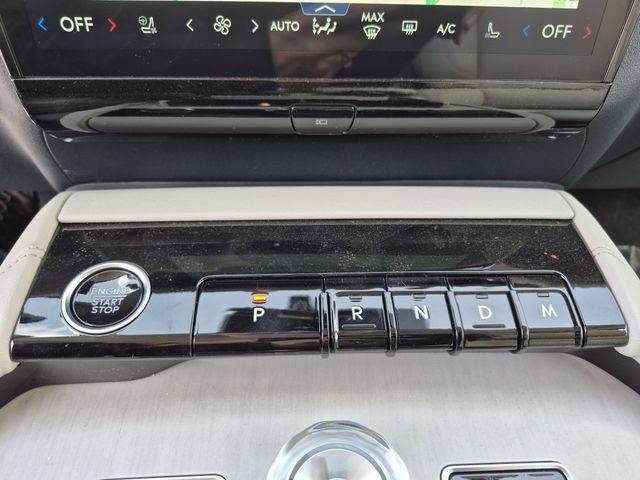 2026 Lincoln Navigator Premiere - Photo 18