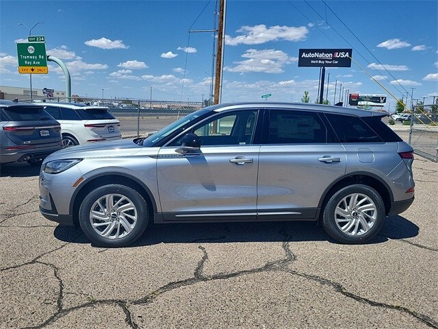 2024 Lincoln Corsair Premiere photo 2