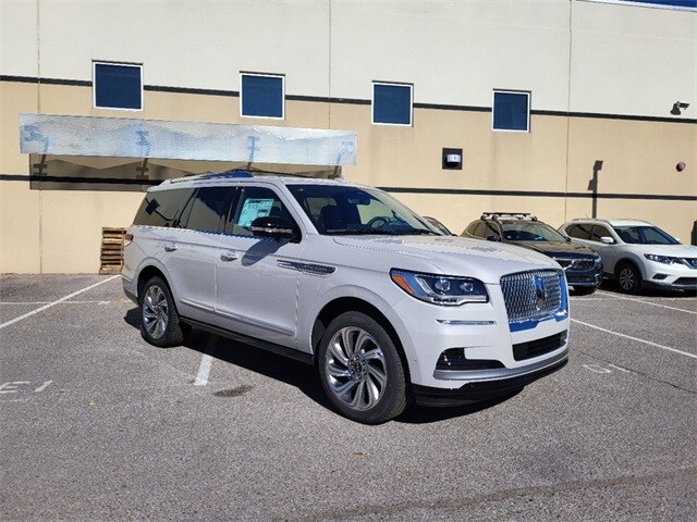 2024 Lincoln Navigator Reserve photo 4