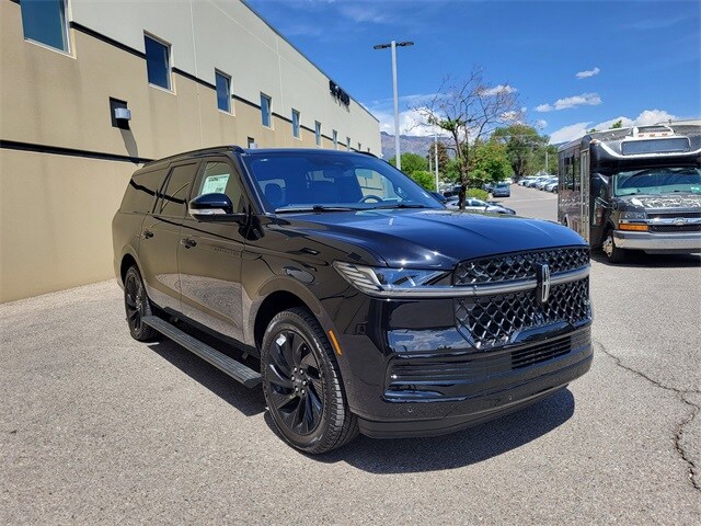 2025 Lincoln Navigator L Reserve photo 4