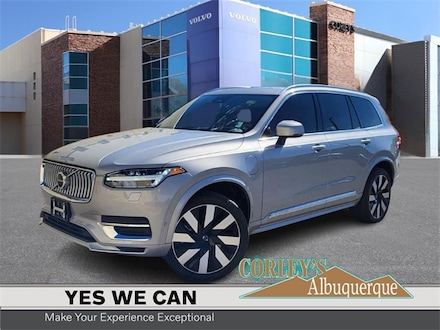 2023 Volvo XC90 Recharge Plug-In Hybrid Ultimate SUV