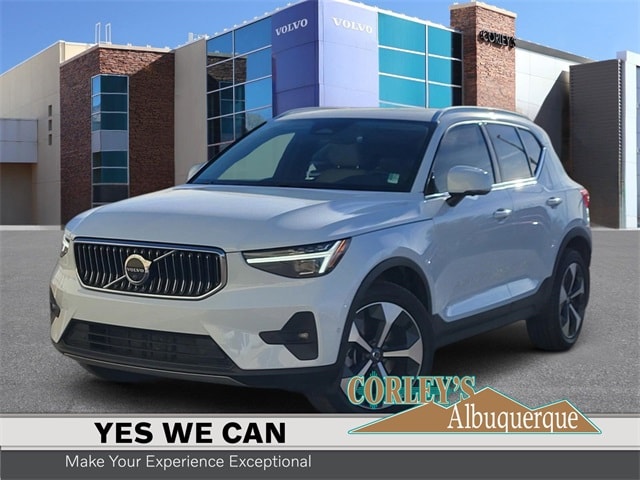 2025 Volvo XC40 Plus's photo