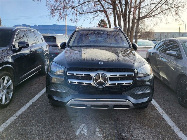 2023 Mercedes Benz GLS 450 4MATIC photo 2