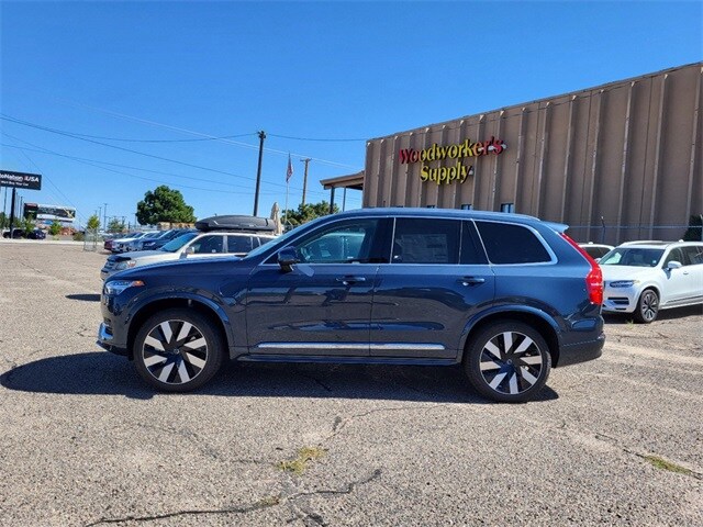 2025 Volvo XC90 T8 Plus photo 2