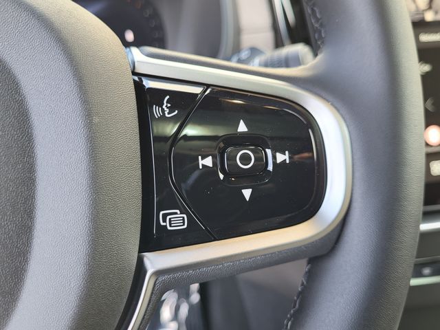 2026 Volvo XC90 Plus - Photo 19