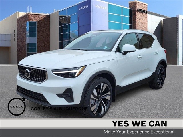 2025 Volvo XC40