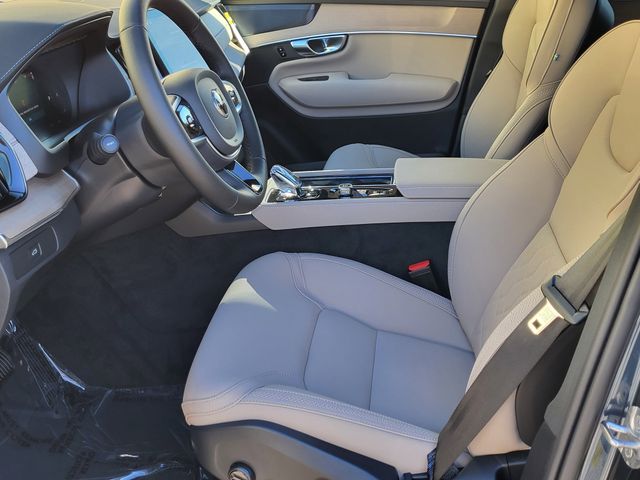 2026 Volvo XC90 Plus - Photo 8