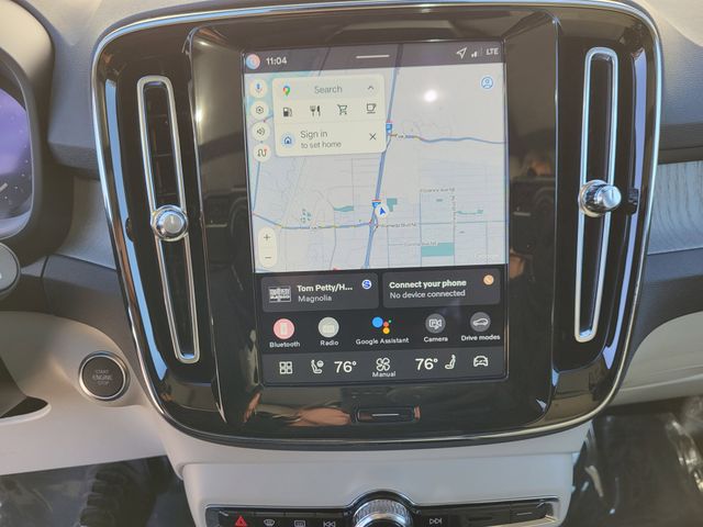 2026 Volvo XC40 Ultra - Photo 17