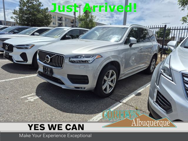 2023 Volvo XC90 B6 Core 4WD's photo