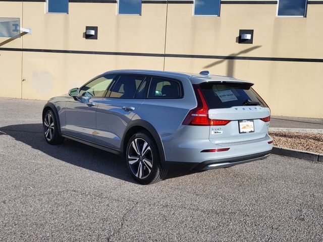 2026 Volvo V60 Cross Country Plus - Photo 3