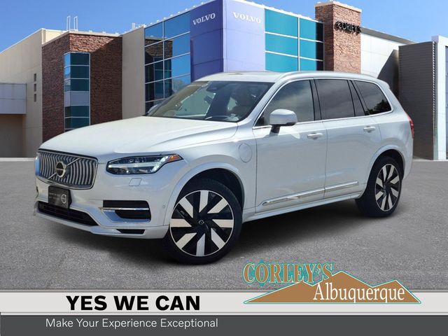 2023 Volvo XC90 T8 Recharge Ultimate Bright Theme 4WD's photo