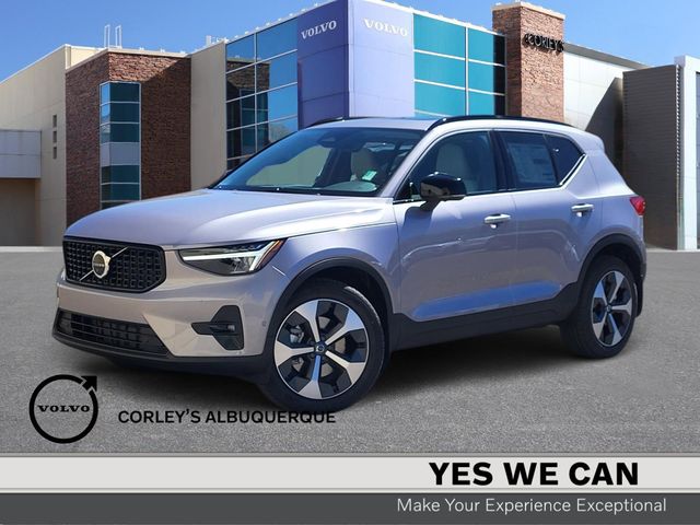 2026 Volvo XC40 B5 Plus Dark AWD's photo