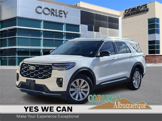 2025 Ford Explorer Platinum's photo