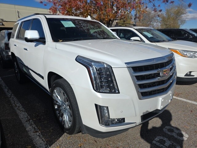 2016 Cadillac Escalade Premium photo 3